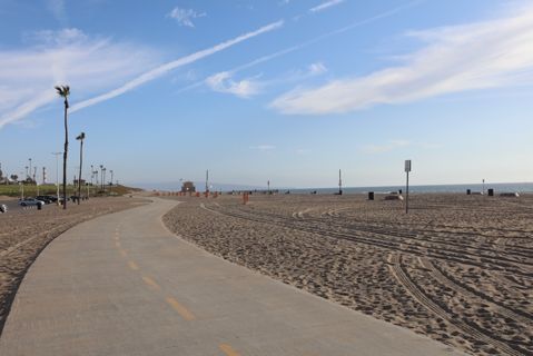 Dockweiler Beach | Lifeguard Towers 55-56 Photo 2