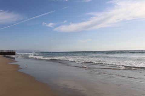 Dockweiler Beach | Lifeguard Towers 55-56 Photo 16