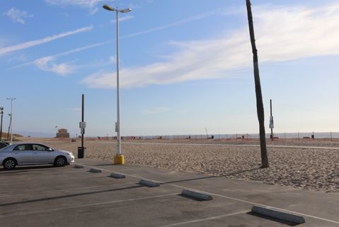 Dockweiler Beach | Lifeguard Towers 55-56 Photo 68