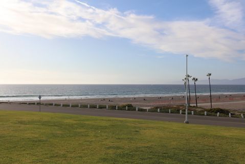 Dockweiler Beach | Lifeguard Towers 55-56 Photo 3