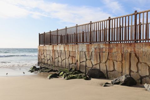 Dockweiler Beach | Lifeguard Towers 55-56 Photo 35