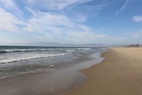 Dockweiler Beach | Lifeguard Towers 55-56 Photo 14