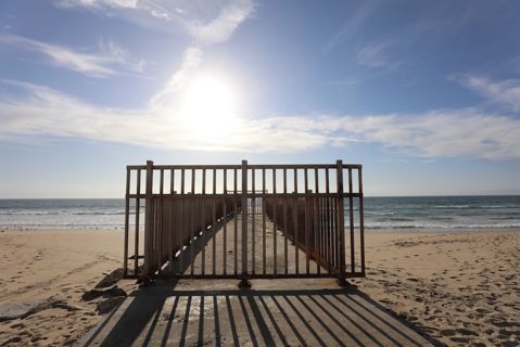 Dockweiler Beach | Lifeguard Towers 55-56 Photo 30