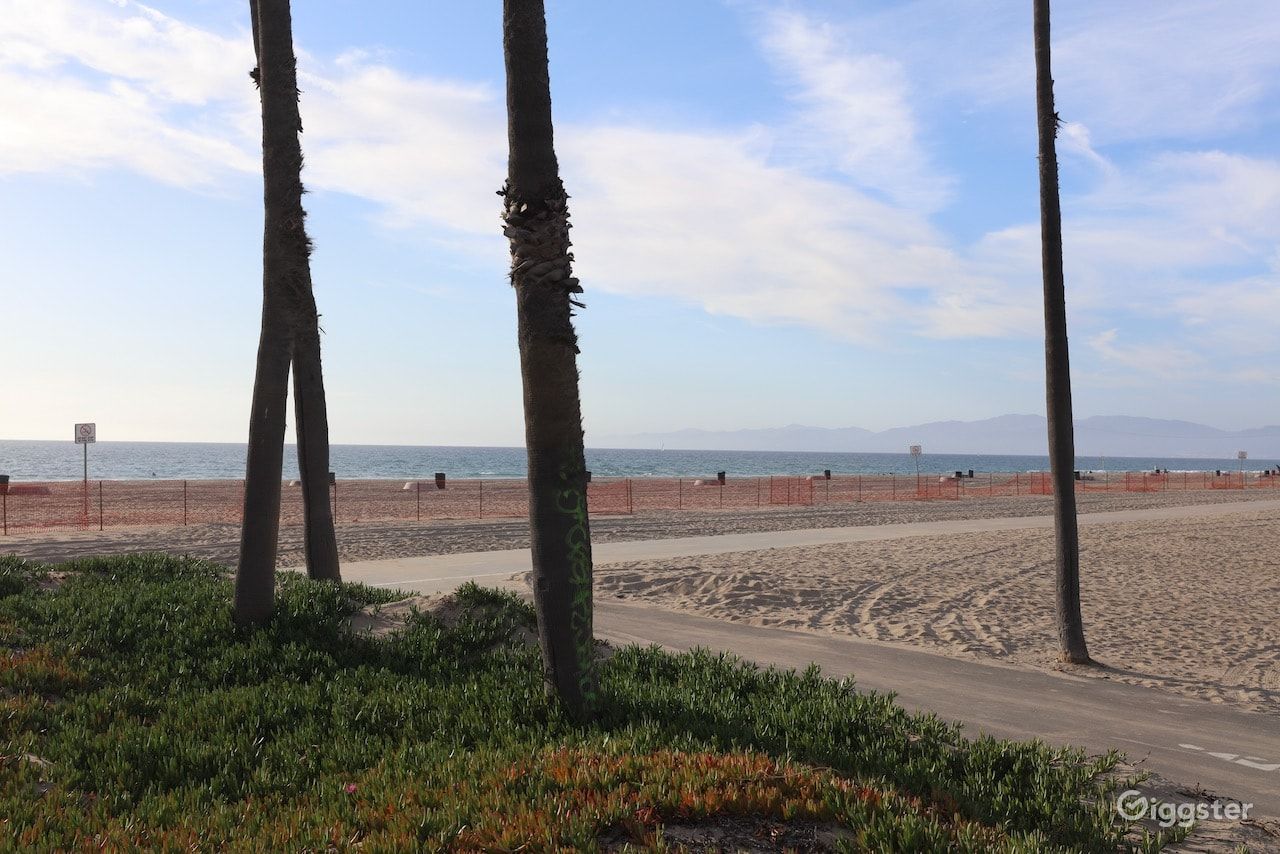 Dockweiler Beach | Lifeguard Towers 55-56 Photo 86