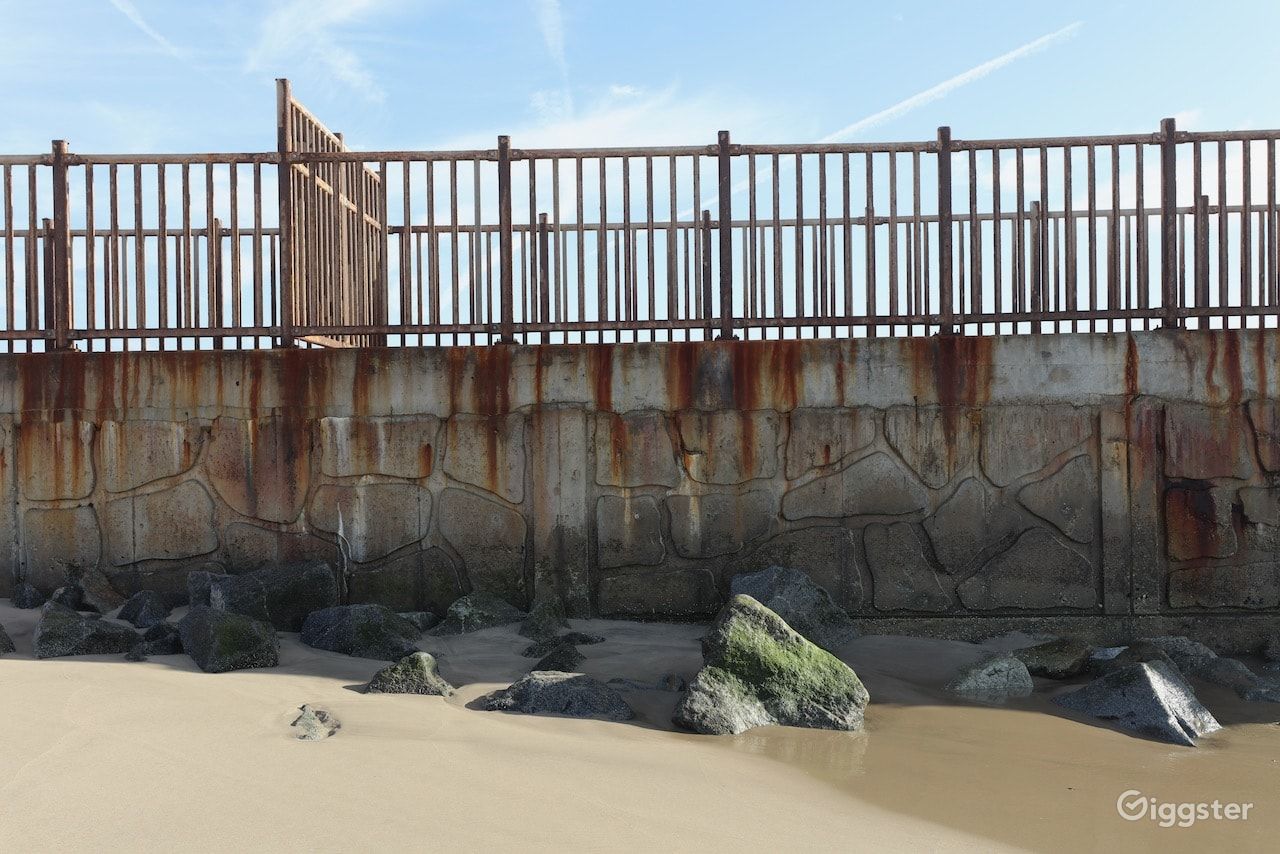 Dockweiler Beach | Lifeguard Towers 55-56 Photo 24