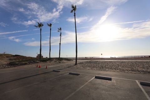 Dockweiler Beach | Lifeguard Towers 55-56 Photo 79