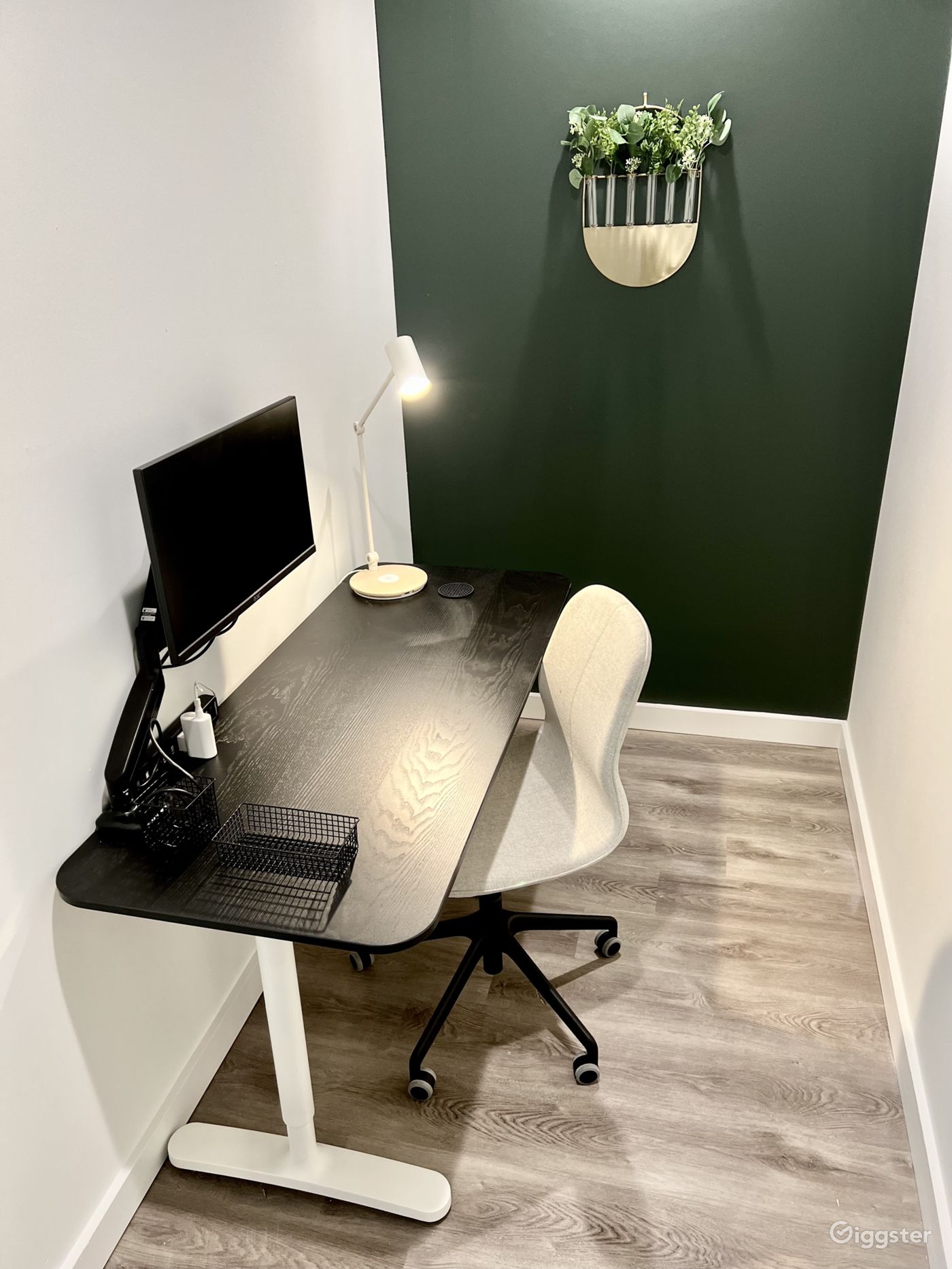 Coworking Space, Event Venue and Coffee Shop Rent this location on