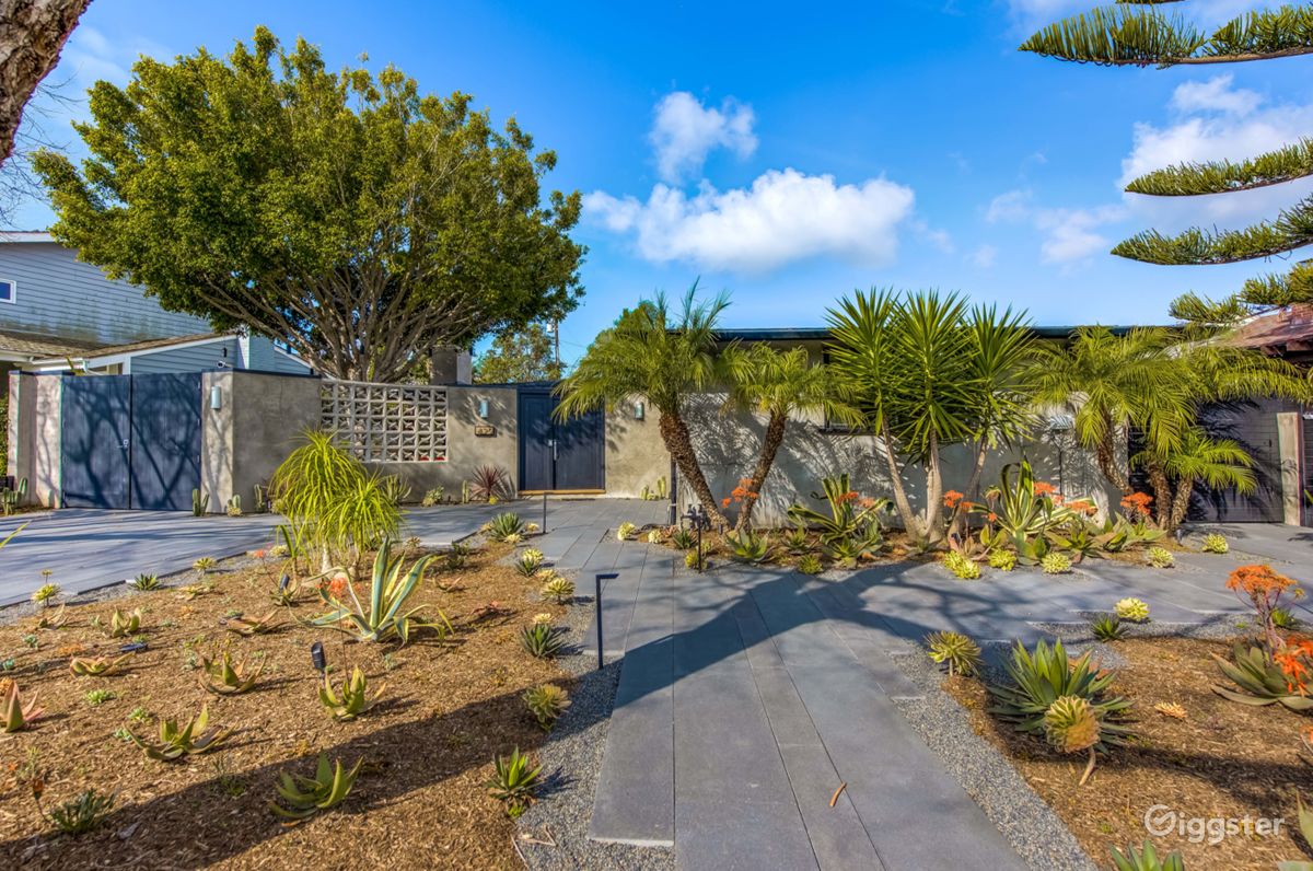 Newport Beach Contemporary Bungalow | Rent this location on Giggster