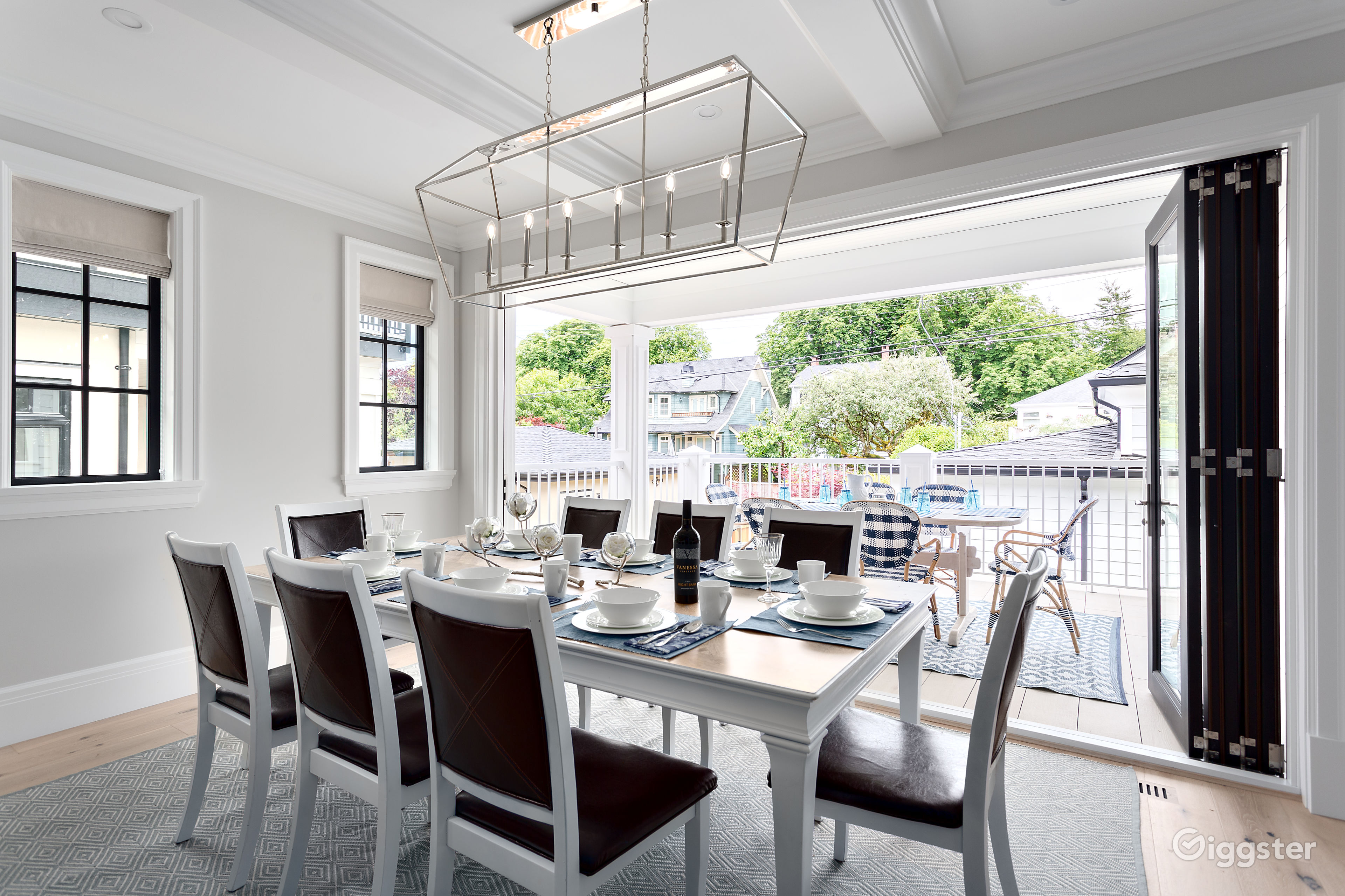 Award Winning New Kitsilano Home Rent this location on Giggster