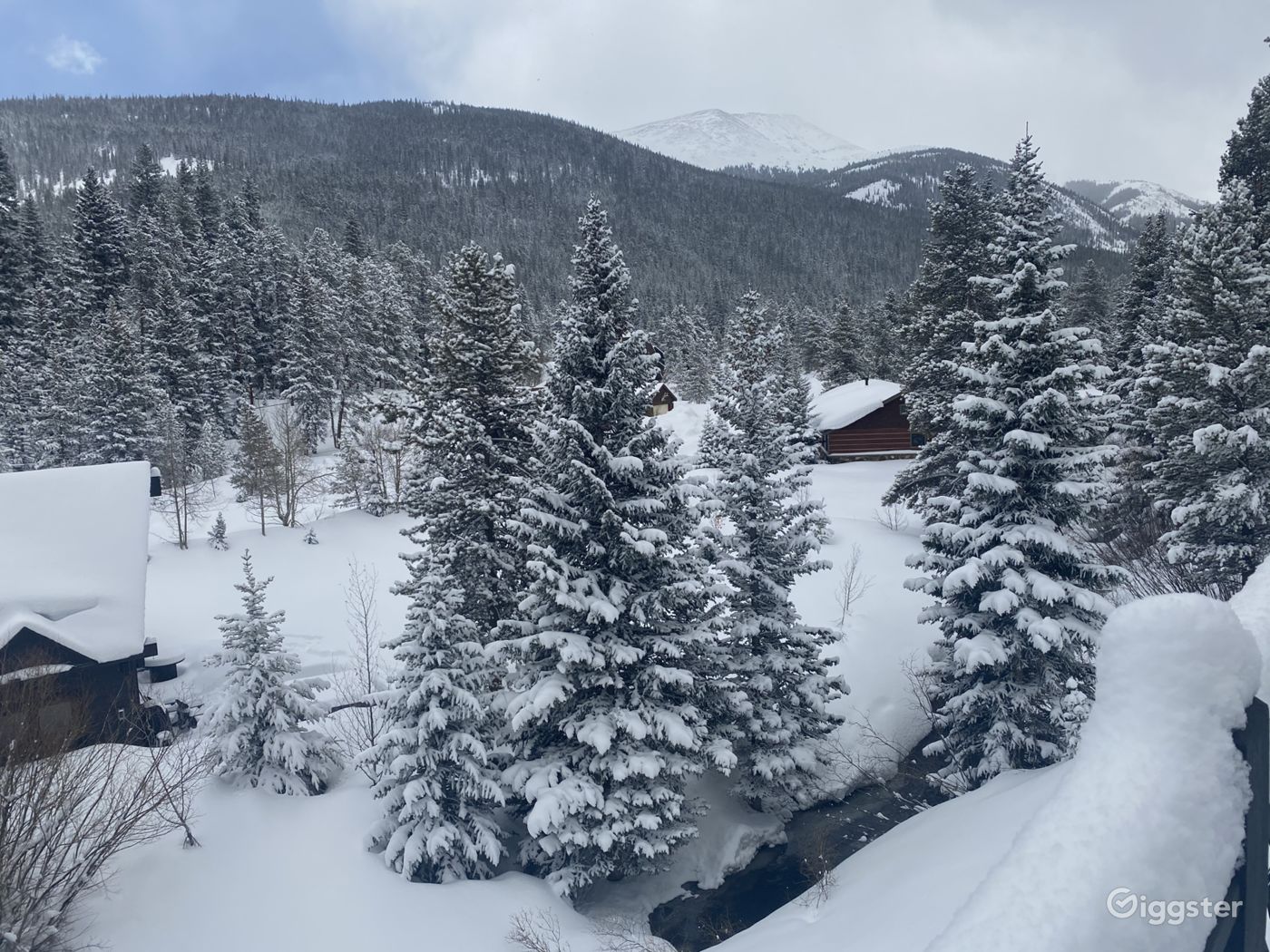 Colorado Mountain Home on the Blue River Rent this location on Giggster