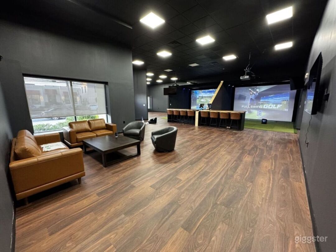 Luxury Golf Simulator Facility | Rent this location on Giggster - High End Golf Simulator Rentals For Luxury Vacation